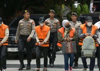 OTT KPK: 6 Orang Ditangkap, Uang Suap Rp10 Miliar Disita