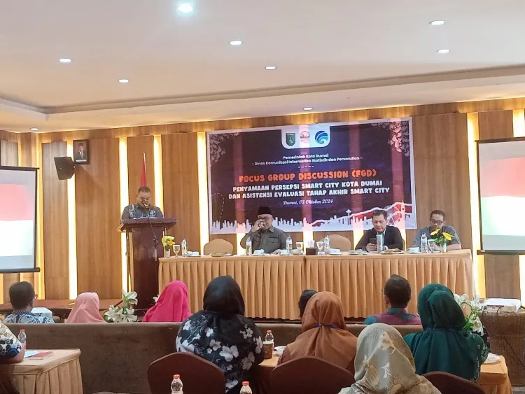 Pjs. Wali Kota Dumai Buka FGD Smart City dan Hadiri Hari Jadi SMPN 2 Dumai