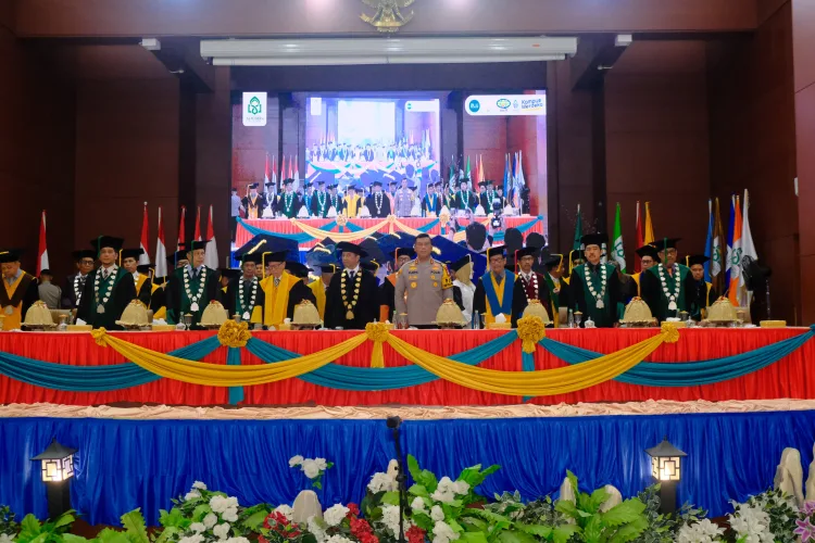 Kapolda Sulsel Beri Orasi Ilmiah