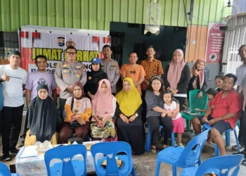 Jum’at Curhat, Kapolsek Ujung Punya Solusi Cukup Foto Copy KTP Tanpa Biaya Atasi Komplikasi Masalah Warga
