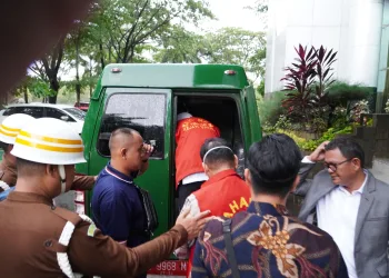 Kejati Sumsel: Penyerahan Tersangka Korupsi Pertambangan, Potensi Kerugian Negara 488 Miliar