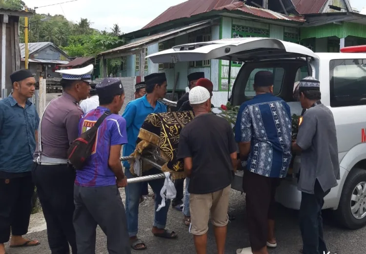 Sat Lantas Parepare Kawal Jenazah, Pelayanan Humanis Tanpa Biaya