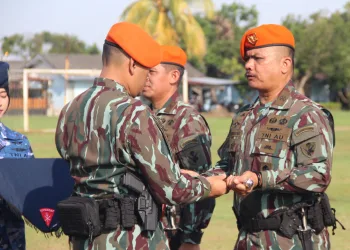 Jhon H Siregar Terima Tongkat Komando selaku Komandan Batalyon Komando 469 Kopasgat Baru
