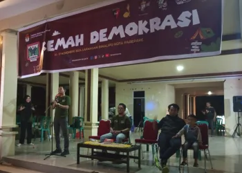 Yel-Yel dan Nobar Meriahkan Kemah Demokrasi KPU Parepare