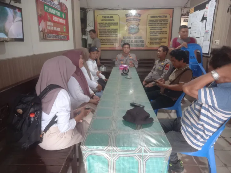 Perkuat Sinergitas Jelang Pilkada, Kapolsek Ujung Terima Kunjungan Silaturahmi PPK