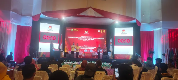 Debat Publik Kedua Pasangan Calon Bupati Dan Wakil Bupati Kabupaten Majene Tahun 2024