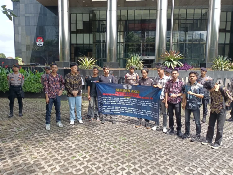 Aliansi mahasiswa pemerhati hukum sultra jakarta resmi melaporkan CV. Wana lestari di KPK RI