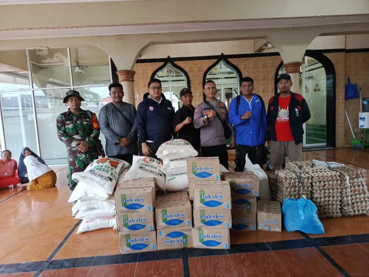 Bentuk Kepedulian PT HKI Kepada Warga Terdampak Banjir, Salurkan Bantuan