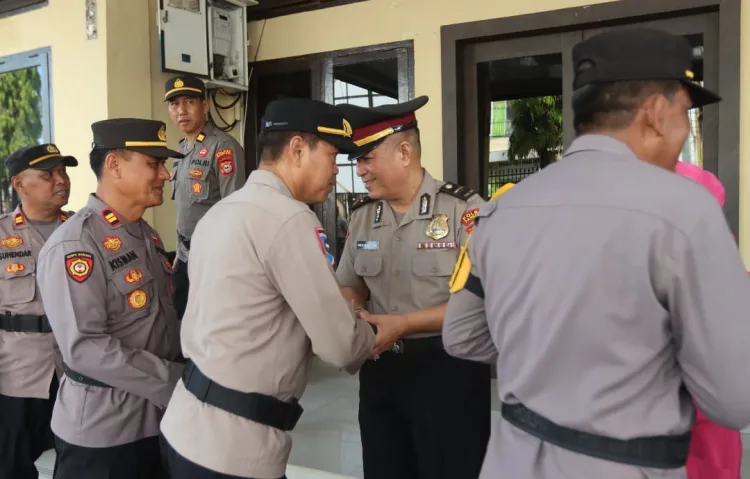 Kapolres Parepare Pimpin Upacara Kenaikan Pangkat Aiptu Hairul