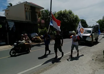 Tiga Warga Pamboang Tunaikan Nazar Jalan Kaki, Rayakan Kemenangan AST-ARB