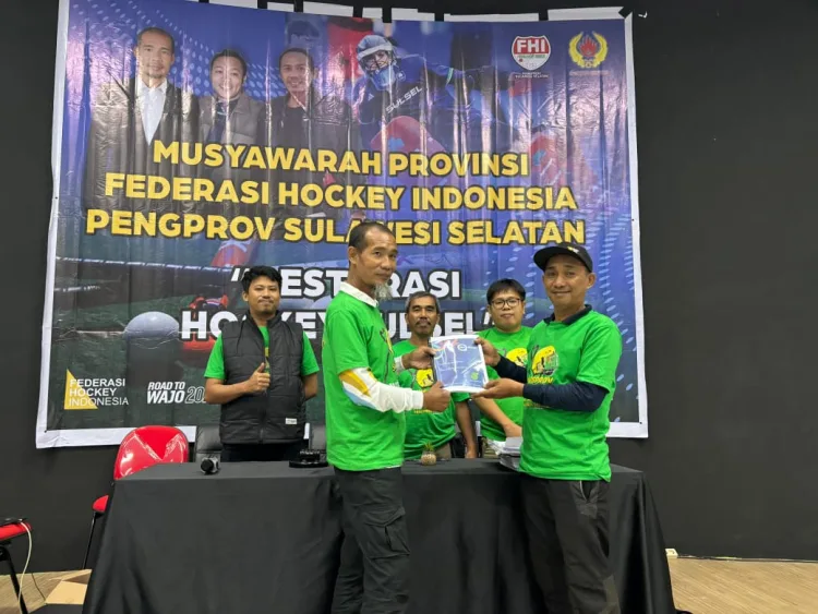 Gajah Mada Harding Terpilih Ketua FHI Sulsel, Perkenalkan Hockey Pantai dan Binaan libatkan anak SD SMP
