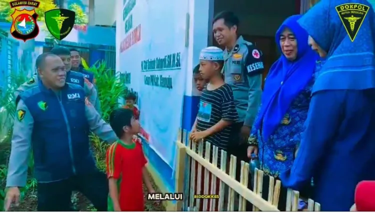 Wujudkan Generasi Sehat, Biddokkes Polda Sulbar Luncurkan Program Dokpol Mitra Sekolah
