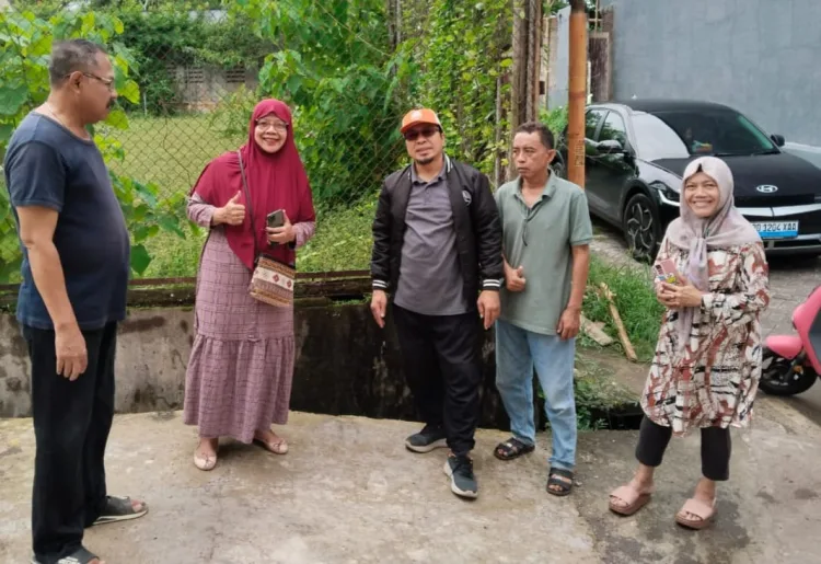 Wakil Ketua DPRD Makassar Tinjau Usulan Warga PHP Untuk Direnovasi