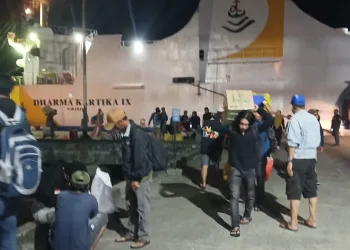 KM Dharma Kartika IX Sandar Dini Hari, Polsek KPN Polres Parepare Gelar Pengamanan Ketat di Pelabuhan Nusantara