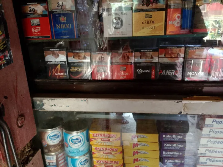 BANDEL, PABRIK ROKOK ILEGAL SOPPENG MASIH ADA YANG BEROPERASI.