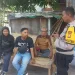 Bhabinkamtibmas Polsek Ujung Rutin Ingatkan Warga Waspada Musim Hujan