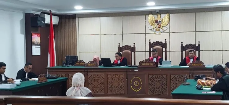 Sidang “Koruptor” Dana BOS