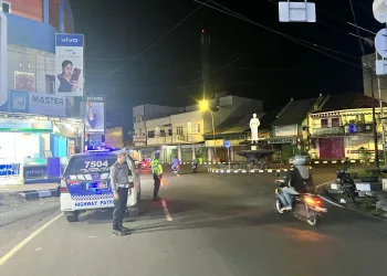Patroli Blue Light Antisipasi Aksi Balap Liar, Kasat Lantas Polres Parepare : Jika Tertangkap Tangan, Sanksi Tegas Menanti