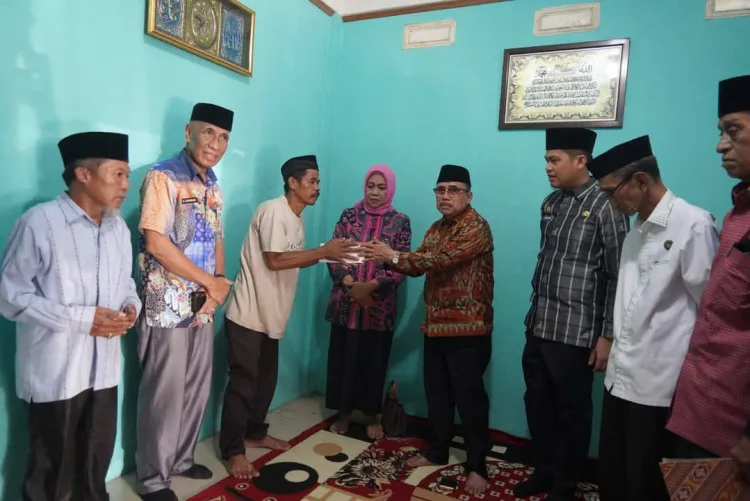 Bupati Majene Beri Belasungkawa Kepada Keluarga Almarhum Risal