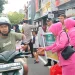 Maknai Bulan Penuh Rahmat, Polsek Ujung Bersama Bhayangkari Ranting Berbagi Takjil