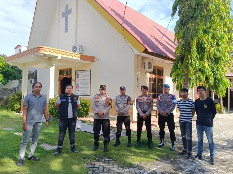 Polres Majene Laksanakan Patroli dan Pengamanan di Sejumlah Gereja
