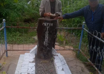 ZIARAH KUBUR PETTA TIRONGE KABUPATEN WAJO.