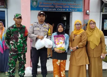 Bhabinkamtibmas dan Babinsa Labukkang Dampingi Jalannya Pasar Murah Ramadhan