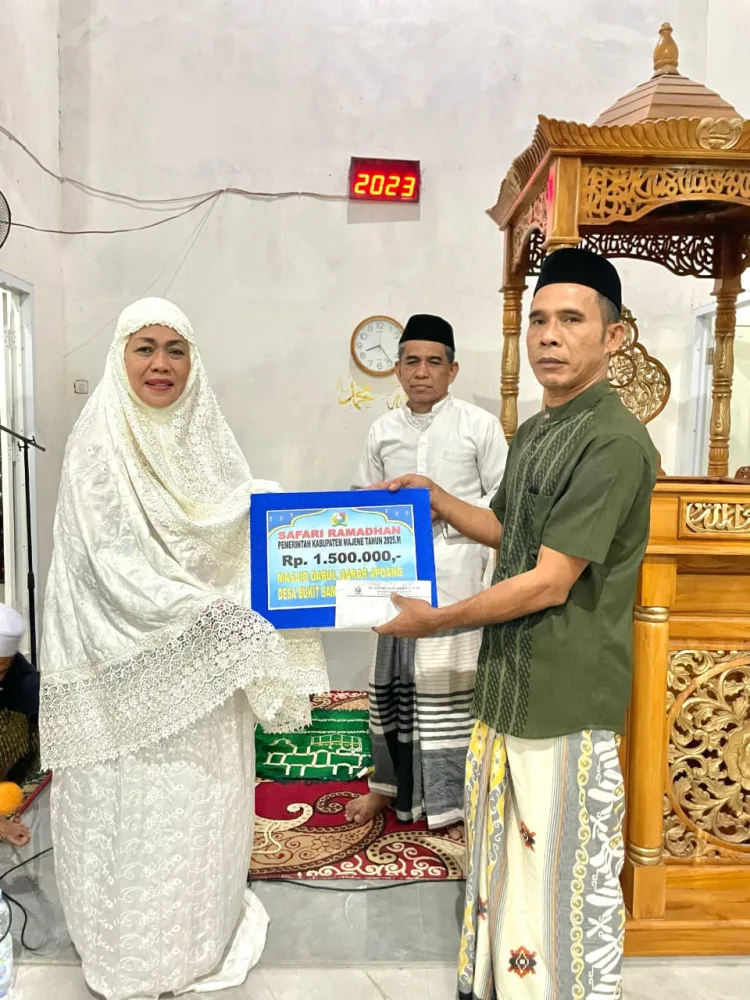 11 Ramadan, Pemkab Majene Safari di Sendana