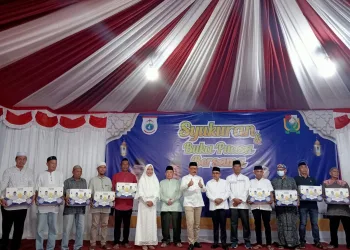 Rombongan Pemprov Sulbar ke Majene bagi Paket Sembako