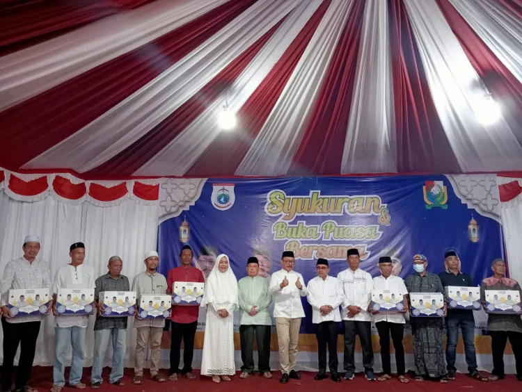 Rombongan Pemprov Sulbar ke Majene bagi Paket Sembako