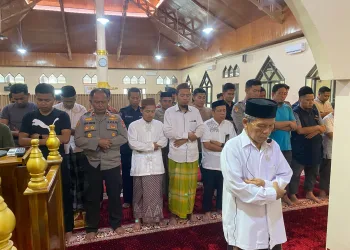 Polres Majene Gelar Shalat Ghoib untuk Tiga Anggota Polri yang Gugur di Way Kanan, Lampung