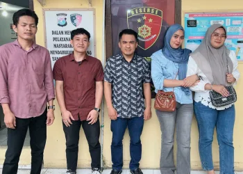 Lembaga Bantuan Hukum Suara Panrita Keadilan Sulbar Dampingi Korban Dugaan Pencemaran Nama Baik dan penggelapan di Polres Polman