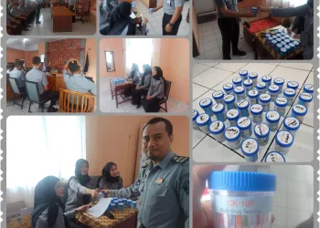 Komitmen Zero Penyalah Gunaan Narkoba, Ka Lapas IIA Parepare Lakukan Tes Urine Kepada Seluruh Petugas.