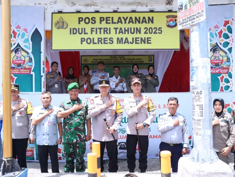 Kapolres Majene Dampingi Kapolda Sulbar Kontrol Pos Pengamanan Operasi Ketupat Marano 2025