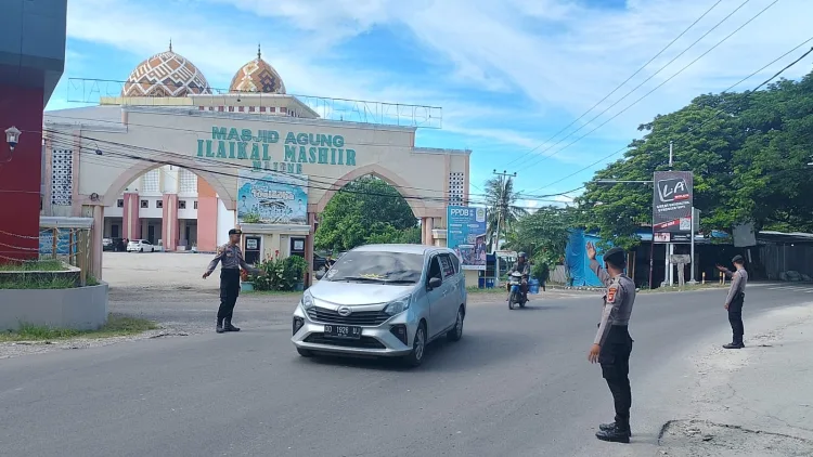 Ops Ketupat 2025: Antisipasi Lonjakan Arus Balik, Personel Polres Majene Ditempatkan di Titik Rawan Kemacetan
