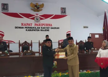 Bupati Majene Sampaikan LKPJ 2024