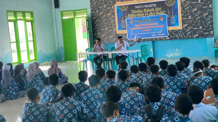 Upaya Selamatkan Generasi Muda Dari Bahaya Narkoba, Sat Resnarkoba Polres Majene Gelar Sosialisasi di MAN 1 Majene