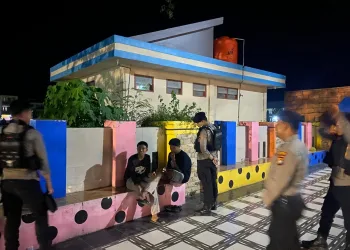 Cegah Gangguan Kamtibmas, Satuan Samapta Polres Majene Gencarkan Patroli Malam di Tempat Kerumunan Warga