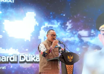 Gubernur Sulbar Dorong Digitalisasi Pajak dan Tertibkan Plat DC untuk Tingkatkan PAD