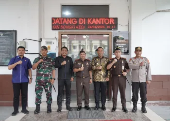 Kajati Sulsel Tinjau Kinerja Kejari Sinjai, Tekankan Sinergi dengan Pemda