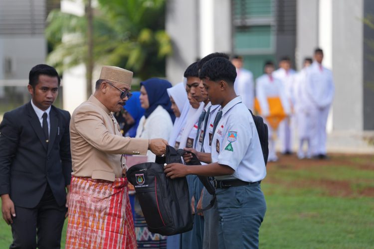 SDK Tersentuh Penampilan Pelajar Berkebutuhan Khusus di Hardiknas 2025
