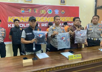 Polres Majene Gelar Konferensi Pers Terkait Penganiayaan Mahasiswa di Kampus STIKES BBM