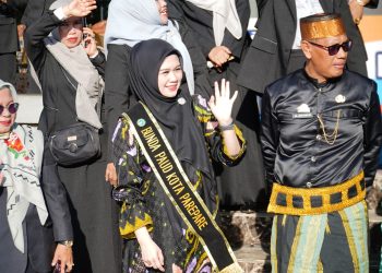 Bunda PAUD Parepare dr. Arfiah Tasming Apresiasi Kreativitas Anak dalam Perayaan Budaya Pendidikan Usia Dini