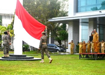 Bertindak Sebagai Inspektur Upacara, Plh Sekdaprov Sulbar Sampaikan 3 Hal Ke ASN