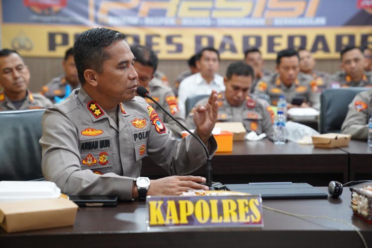 Menindaklanjuti Arahan Kapolri Kapolres Tekankan Kapolsek Agar Gencar Melakukan Patroli Preventif. Polri Untuk Masyarakat