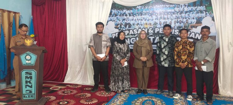 Pelepasan dan perpisahan SMKN 5 majene angkatan 2025 “satu dalam visi, cita-cita dan kebersamaan”