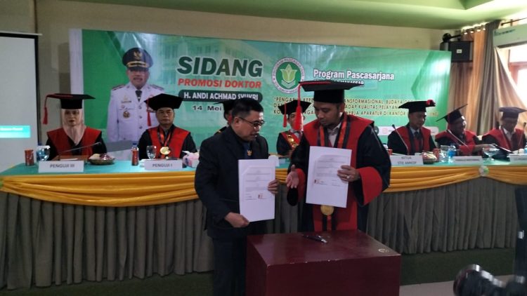 Bupati Majene Raih Gelar Doktor, Komitmen Terus Tingkatkan Pelayanan Publik