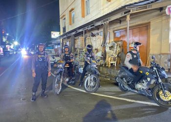 Sat Samapta Polres Parepare Lakukan Patroli Malam, Sasar Objek Vital hingga Lapangan Alun – Alun Kota