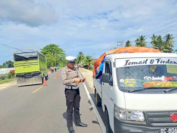 Truk ODOL Marak di Mamuju, Aparat Razia Gabungan