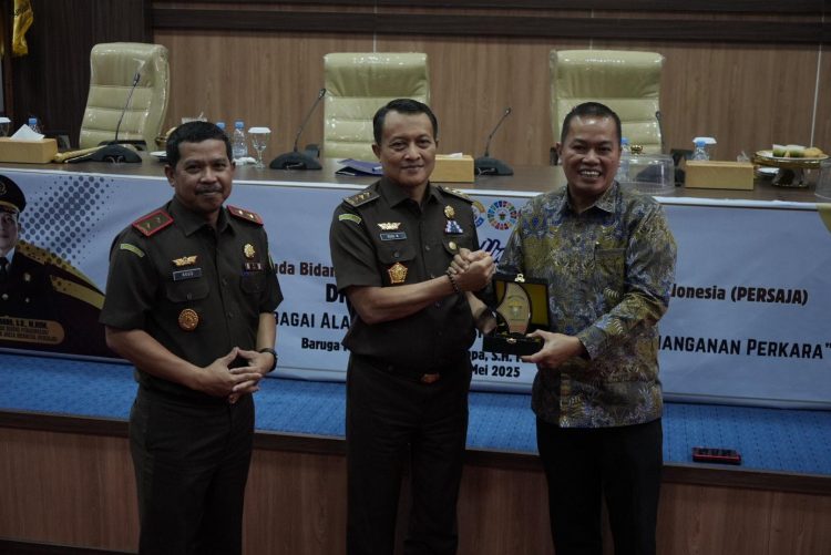 Kuliah Umum di FH Unhas, Jamwas Rudi Margono Motivasi Mahasiswa Tekun Belajar dan Cermati Kekosongan Hukum